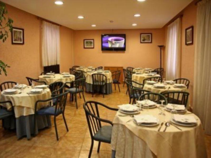 Hotel La Paz Хака Экстерьер фото